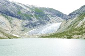 Nigardsbreen уже не подходит к самой воде